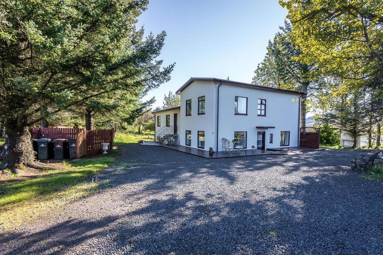 Laugaras Homestay エクステリア 写真